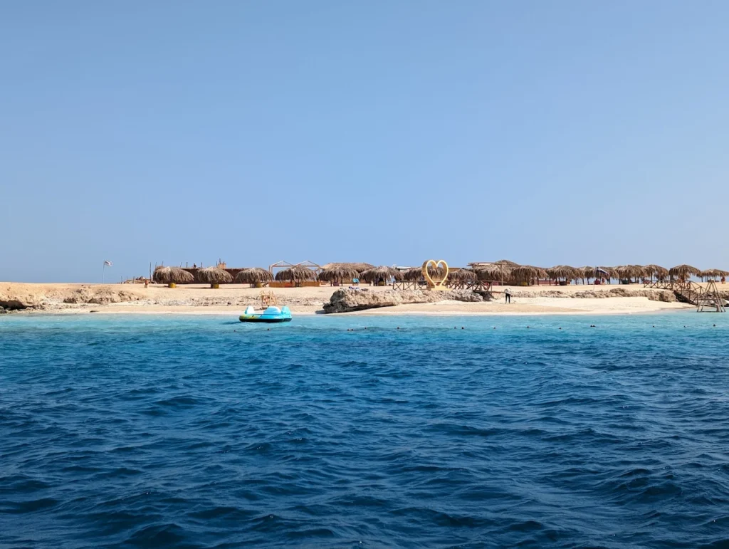 Luxury experiences in Hurghada including a private speedboat, crystal-clear Red Sea water, and beautiful islands.